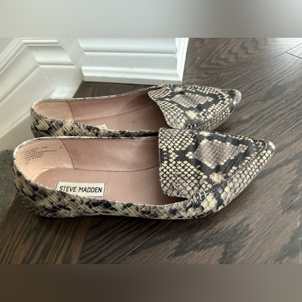 Steve Madden Gray and Black Flats with Snakeskin Print